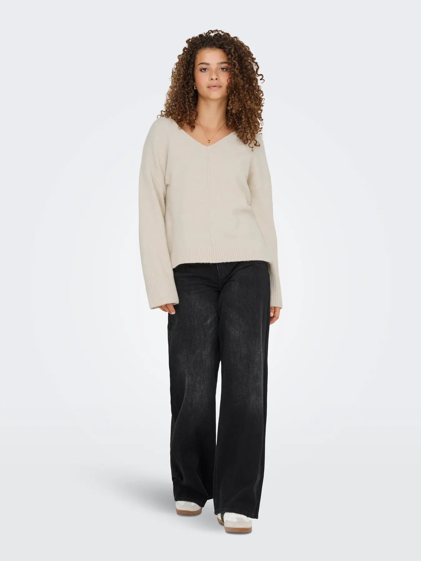 ONLWHITNEY LIFE LS V-NECK KNT PUMICE STONE