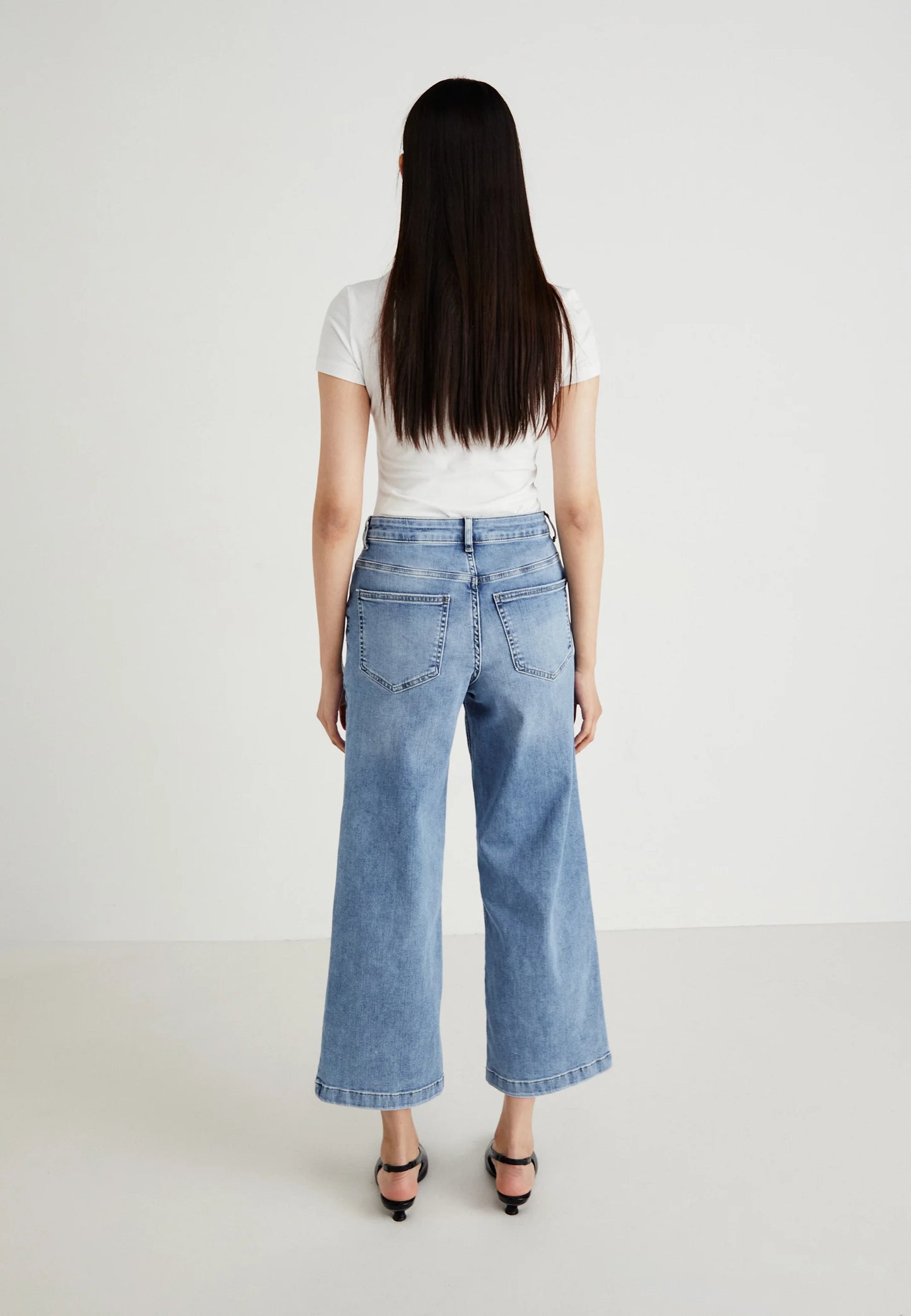 Madison Blush HW Crop WID Light Blue Denim