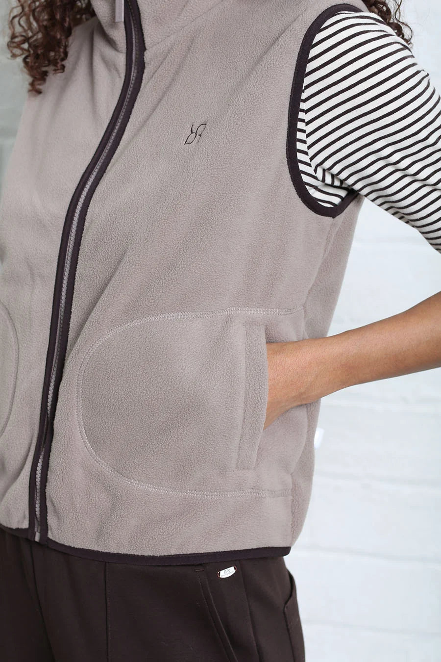 Tilly Borg Gilet Taupe